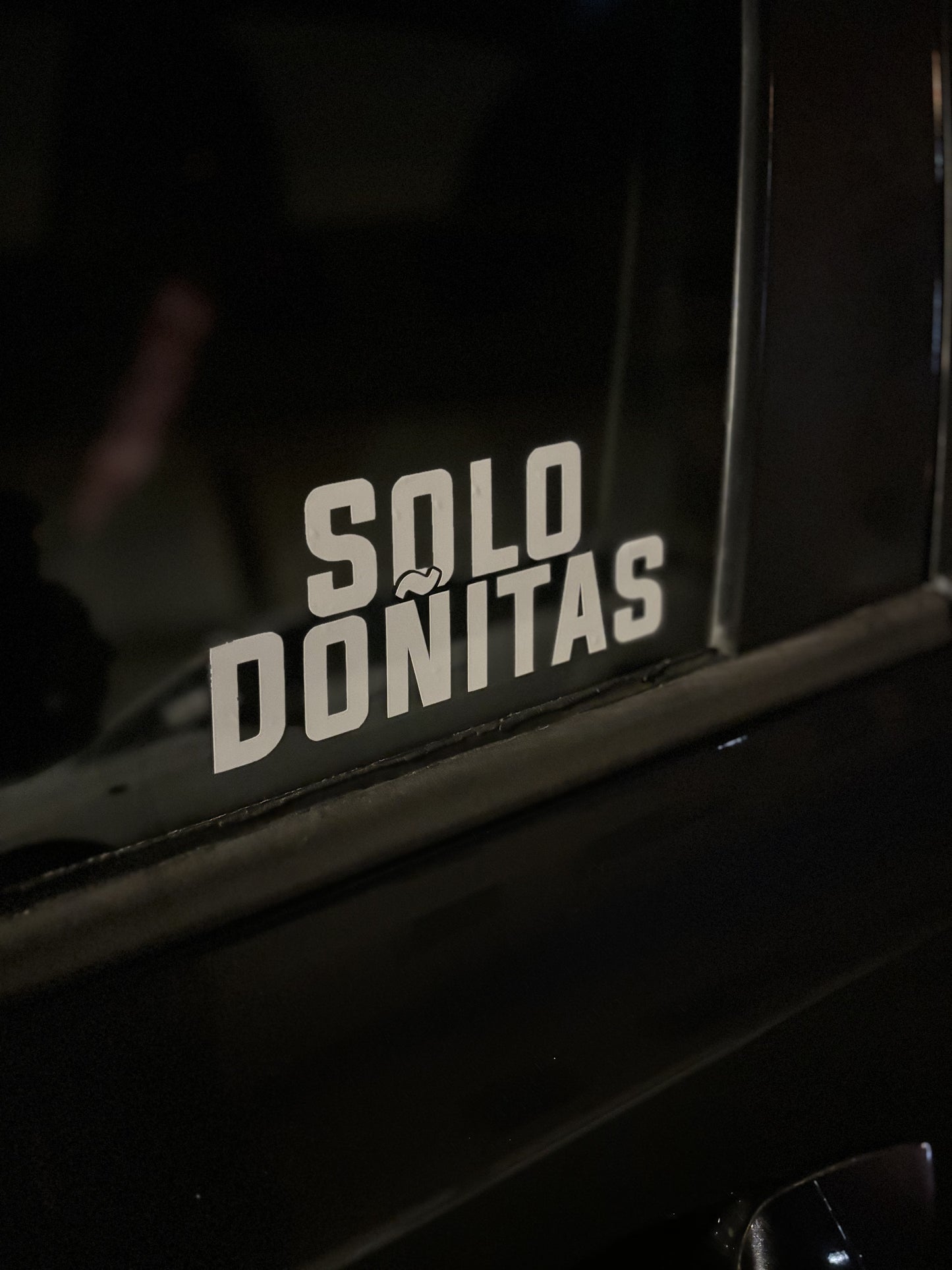 Solo doñitas sticker